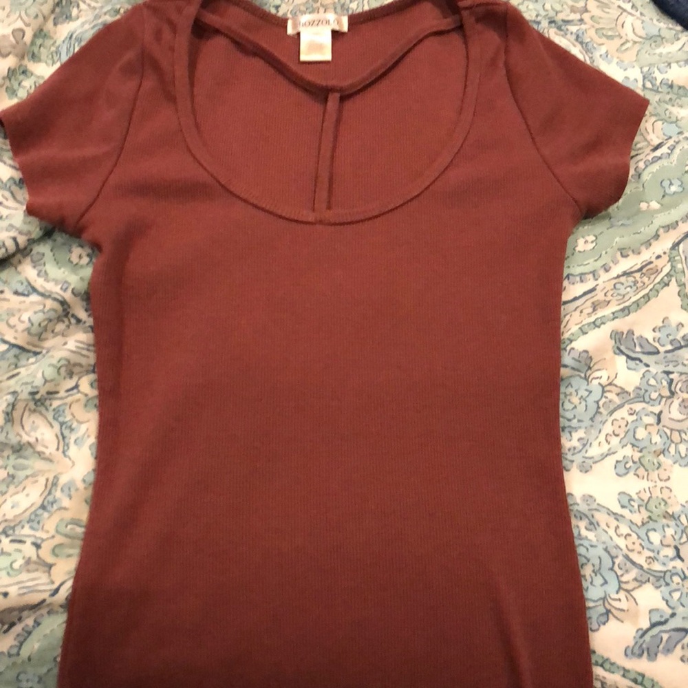 A xs women’s shirt